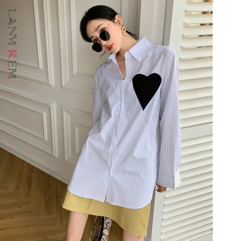 

LANMREM 2022 Autumn Summer Heart Striped Irregular Shirt Turn-down Collar Streetwear Long-sleeved Loose Shirts For Women 2A3081