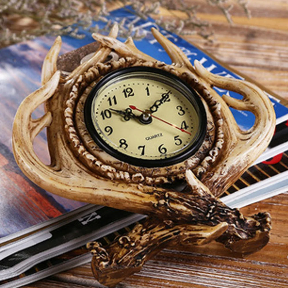 

Deer Horn Alarm Clock Creative Western Style Decorative Table Clock for Home Living Room Household Bedroom Bar without Battery