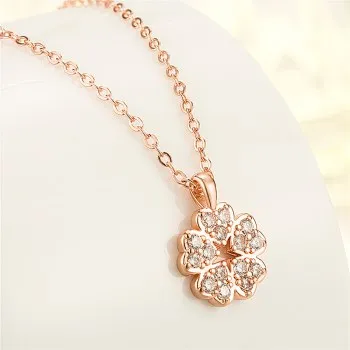 

Exquisite Five-piece Love Leaf Pendant Lucky Love-shaped Diamond-encrusted Boutique Clover Pendant Love Plum Blossom JDZ741