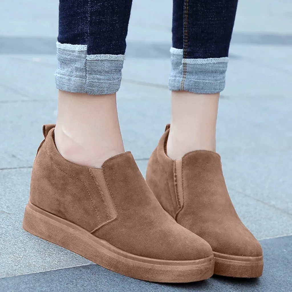 Замшевые женские кроссовки коллекция 2019 года дышащая обувь на танкетке из