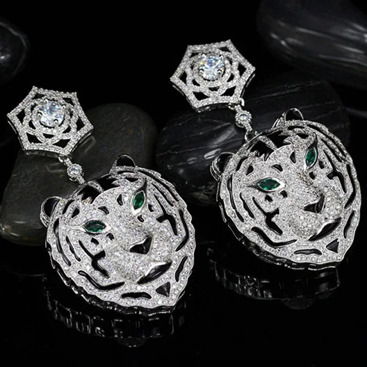 

Fashion Trend Earrings Personalized Leopard Head Delicate Crystal Earrings Retro Versatile For Women Jewelry