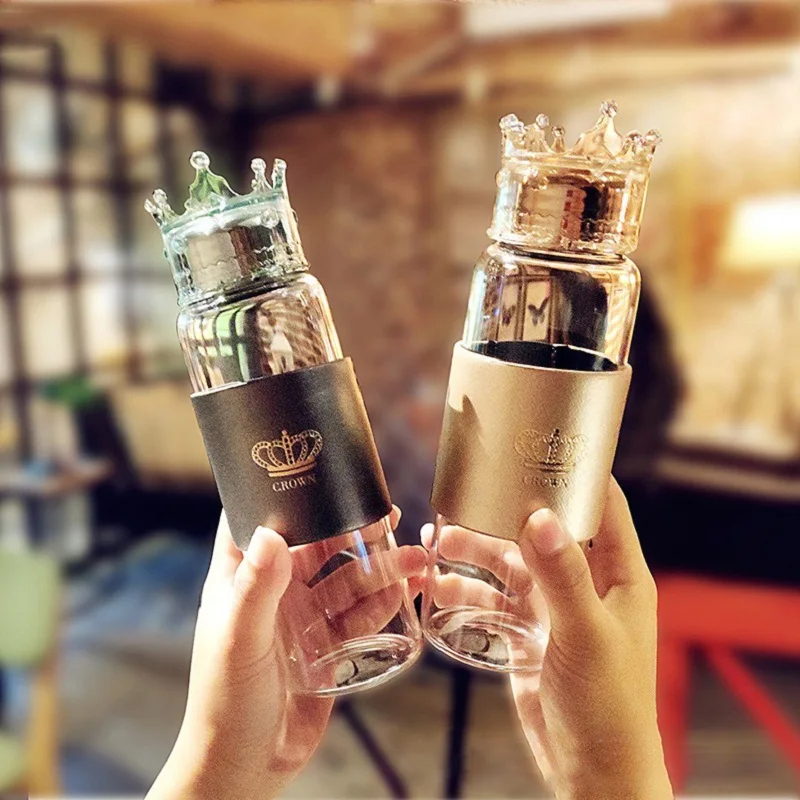 

BFE Wholesale Queen Glass Water Bottle With Crown Lid 300ml Portable Sports Cup Heat Resistant Leather Body Cover