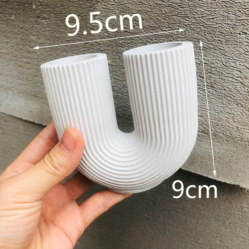 Бетонный подсвечник в полоску силиконовая форма U-образная для цементной вазы