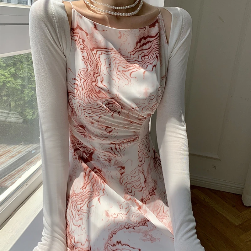 Платье-миди женское на тонких бретельках пикантный повседневный элегантный