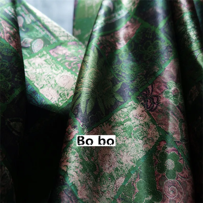 Мягкая глянцевая дизайнерская ткань с принтом уксусной кислоты | Дом и сад