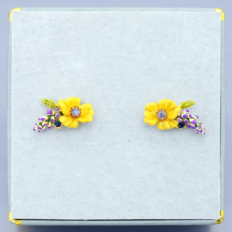 

Flower Symphony Series Enamel Glazed Yellow Flower Lavender Earrings 925 Silver Needle Fashion Small Fresh Female Accessories