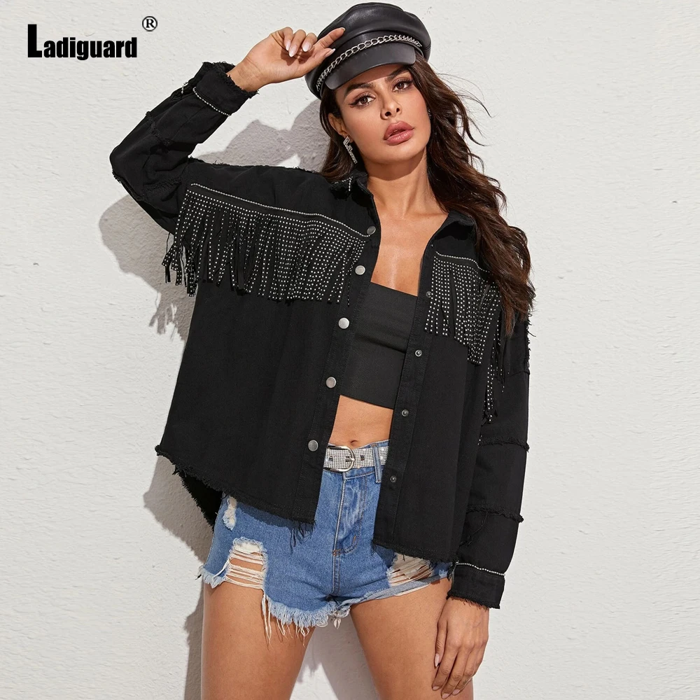 

Ladiguard Sexy Retro Denim Jackets Girls Streetwear Lepal Collar Top Ripped Jean Women Fashion Tassel Pearl Beading Jacket