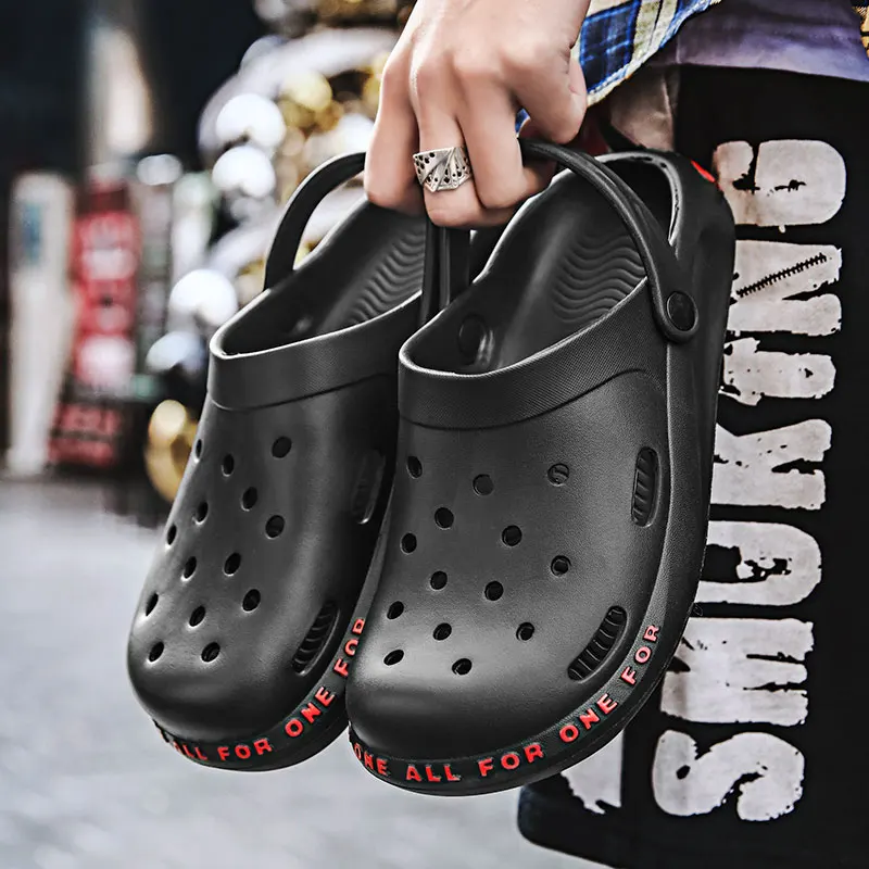 

Men Women Clogs Breathable Couple Beach Shoes Water Shoes Hollow Out Mesh Flats Beach Sandals