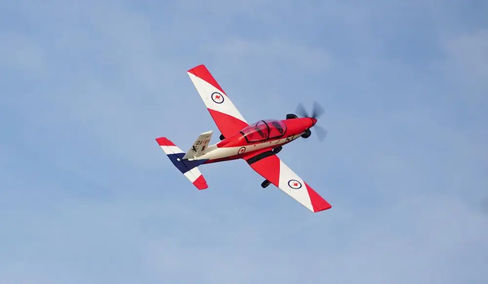 Радиоуправляемый пропеллер plane PC9 V2 с электропривод уборки шасси готов к полету без батареи
