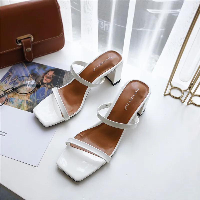 Slip On Square Heel Women Slipper Summer Outdoor Trendy Comfortable Women Sandals Thin Strap Women Slipper Elegant Women Shoe