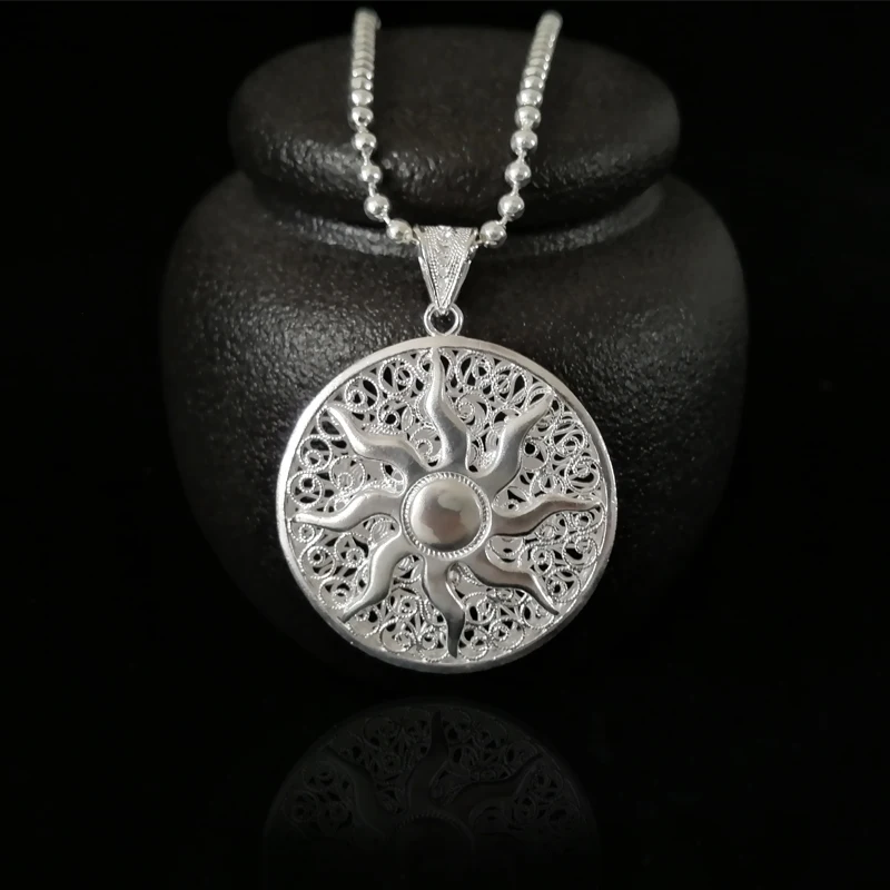 

Bastiee 999 Sterling Silver Sun Chakra Necklace Pendant Steampunk Women Round Pendants Jewelry Unisex Vintage Jewellery