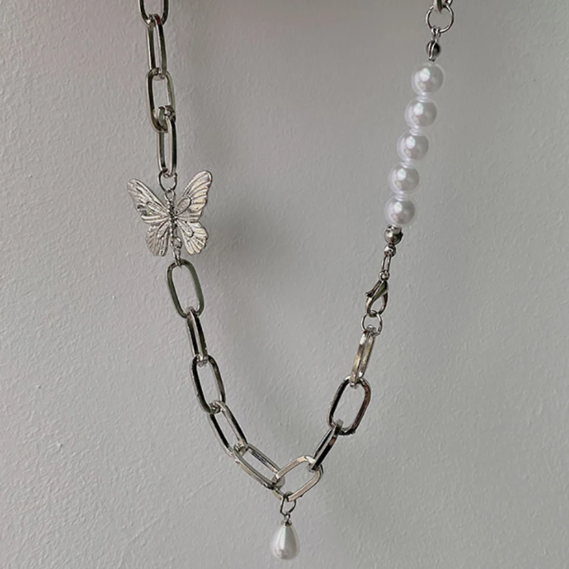 

Simulation Pearl Asymmetric Butterfly Necklaces For Women Trendy Butterfly Chain Asymmetric Choker Fashion Jewelry Gift 2021