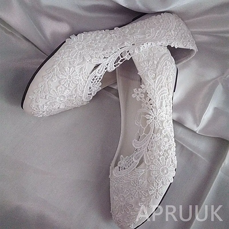 Белые кружевные свадебные туфли для невесты Женские 3 см Низкий маленькие на