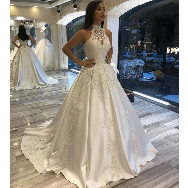 

Halter Sexy Arabic Formal Wedding Gowns 2020 Satin A Line Appliqued Lace Plus Size Bridal Dress Sweep Train Vestidos De Novia