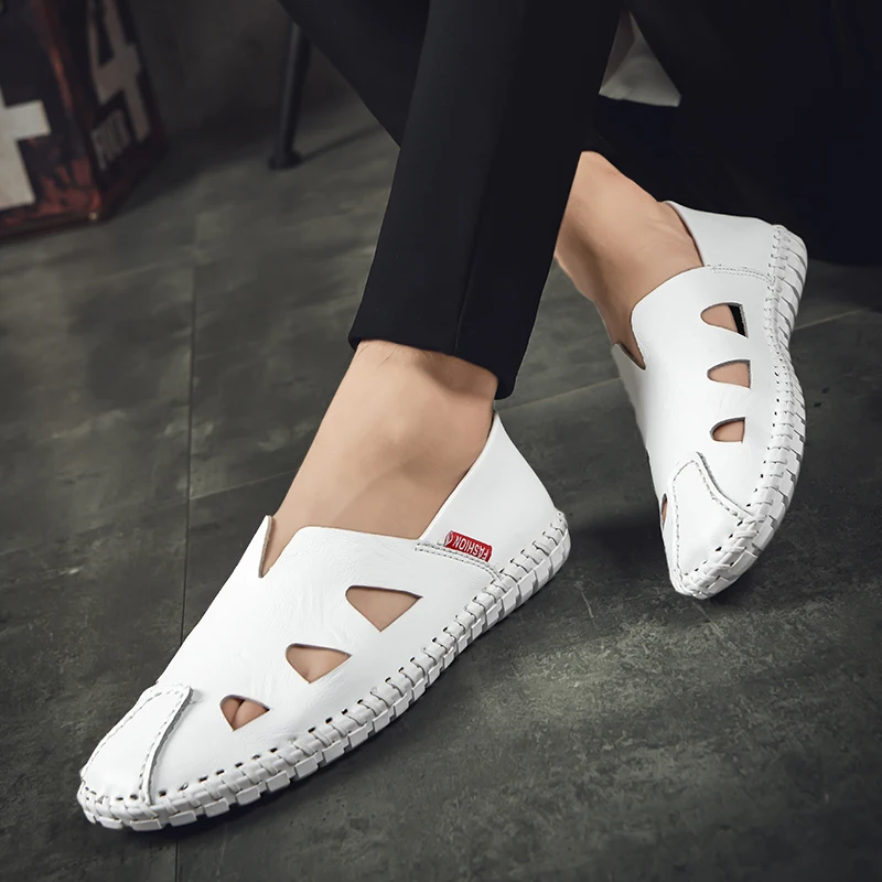 

Fashion Men's Sandals Summer Comfortable Soft Male Outdoor Beach Slippers High Quality Leather Men Driving Shoes