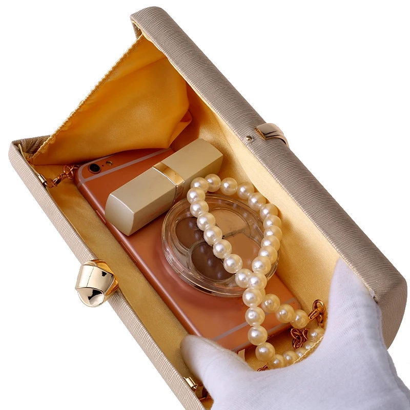 

Women's Handbags