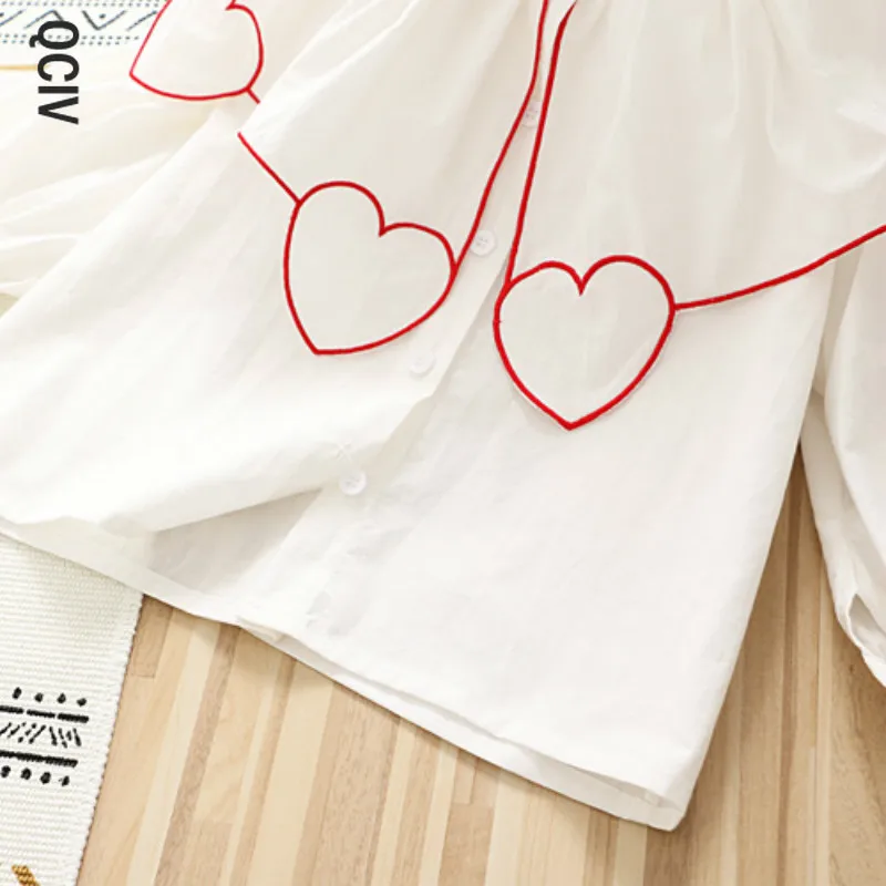 

Spring New Clothes Girls Sweet Long-sleeved Heart-shaped Tailoring Design Big Lace Collar White Princess Shirt