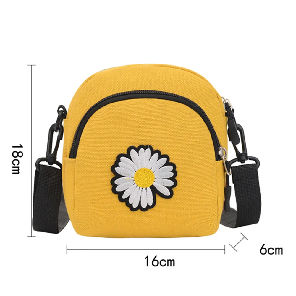 

Cute Crossbody Bag Female Bag New 2020 Fashion Canvas Messenger Bags Wild Student Literary Small Daisy Shoulder Bag