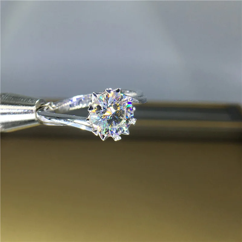 Свадебное кольцо с бриллиантом из 100% моиссанита 18K 750 белое золото D Цвет VVS MO