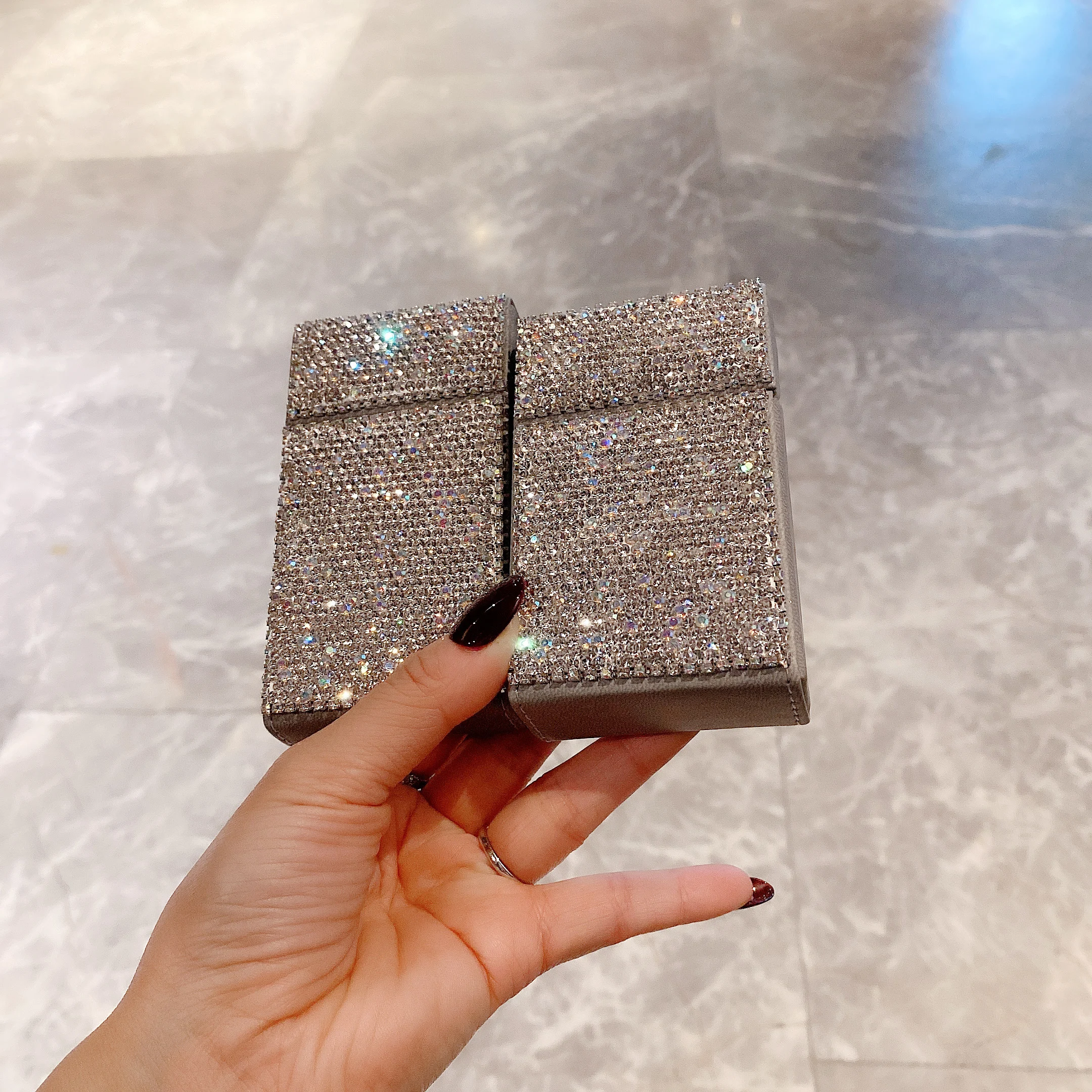 Сверкающий чехол для сигарет с алмазным держателем 20 палочек портативный флип