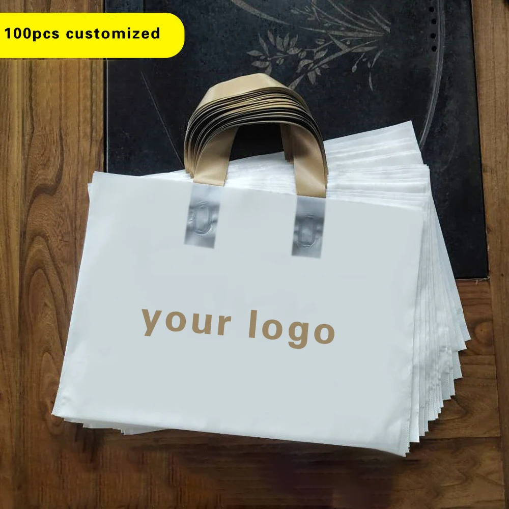 100 stücke Individuelles Logo Bunten Einkaufstaschen Mit Griff Kunststoff Geschenk Tasche Druck Eine Farbe Logo Auf Doppel-seitige freies Design unternehmen