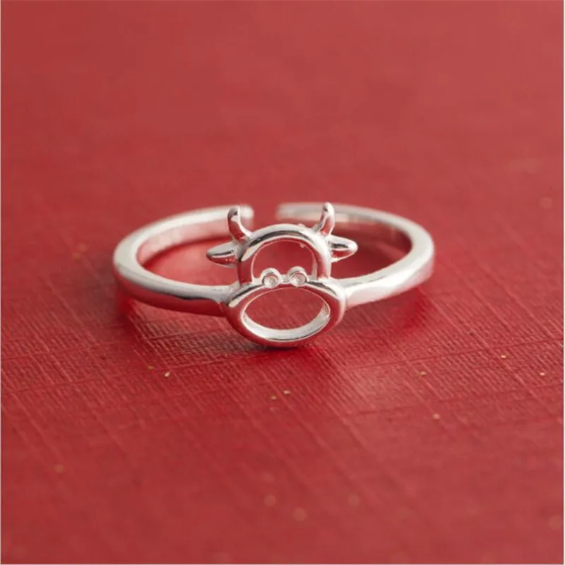 

Простое и милое открытое серебряное ювелирное изделие в виде икры, двенадцать звёзд, крупный рогатого скота, R130