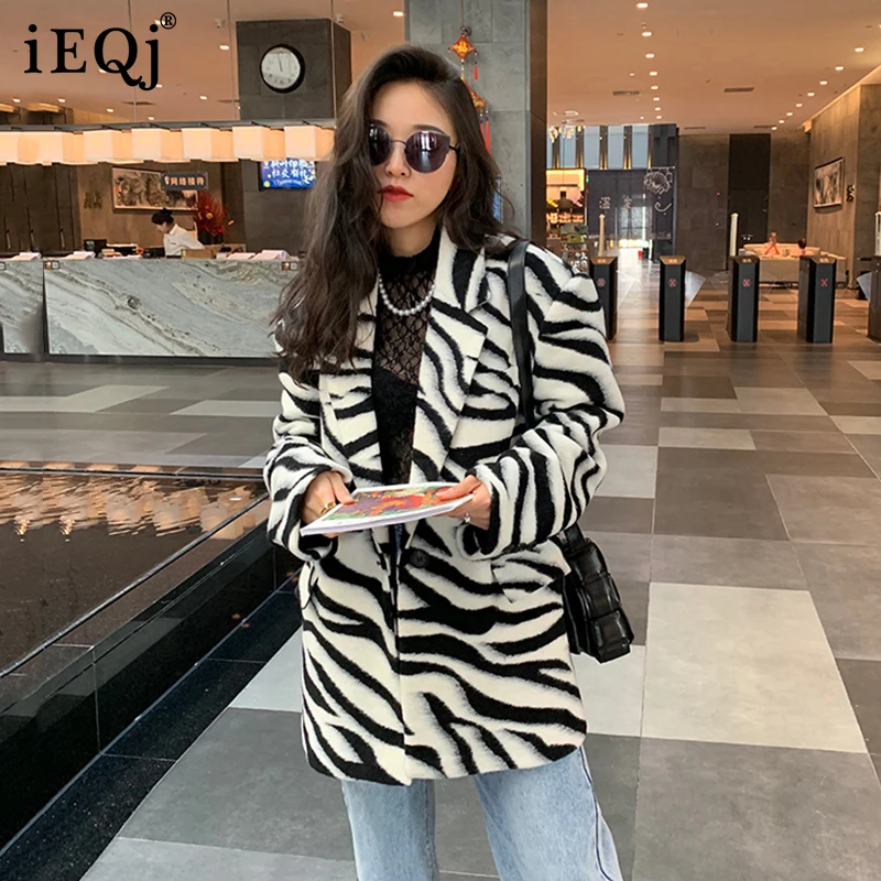 

IEQJ 2021 Autumn Winter New Zebra Tweed Suit Coat Women Loose Long Sleeve Casual Temperament Blazer Female Fashion 3W265