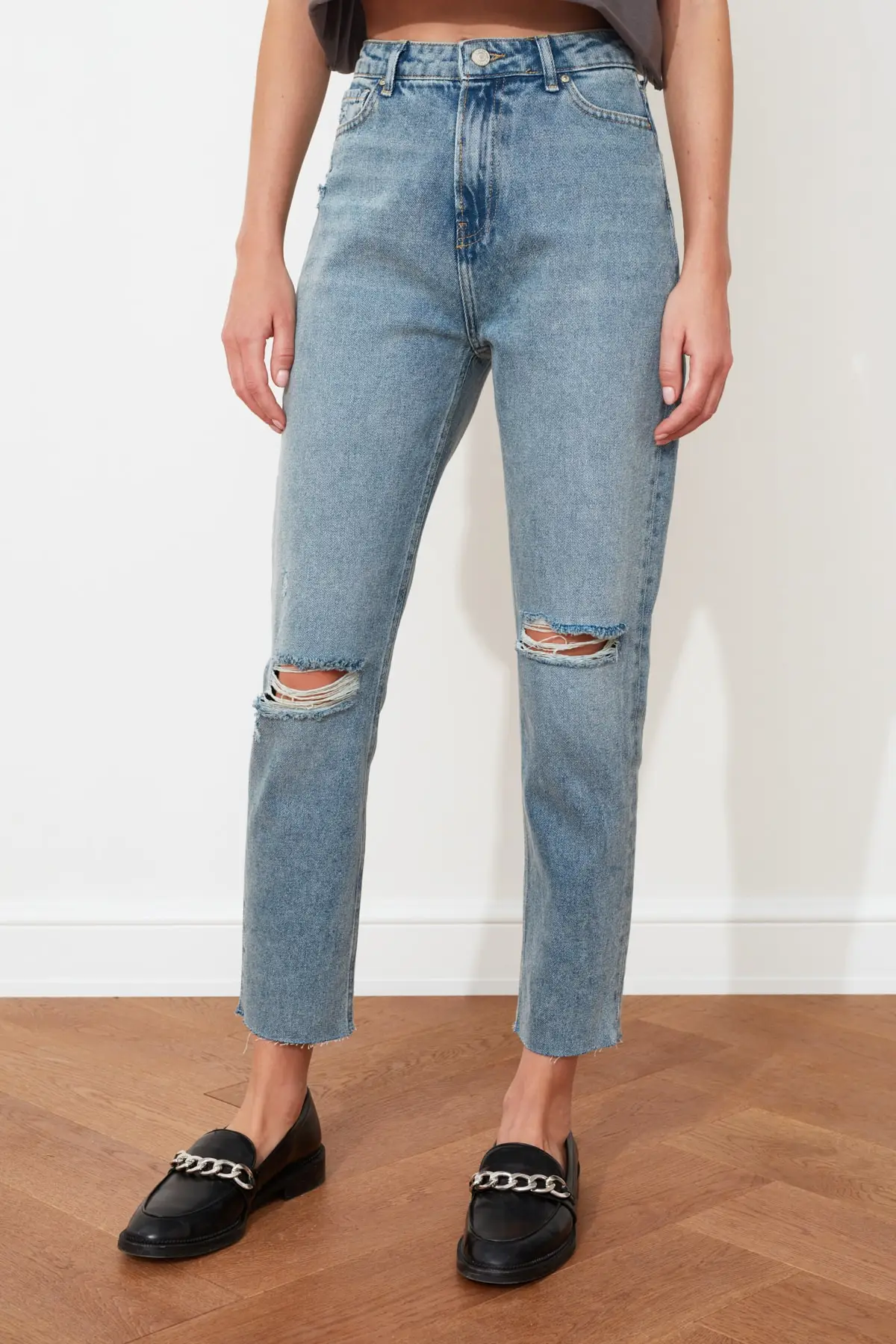

Ripped Blue Jeans Detail High Waist Mom Women Jeans 2021 Fashion