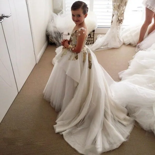 Платье трапеция с круглым вырезом длинным рукавом и цветочным принтом|Цветочные