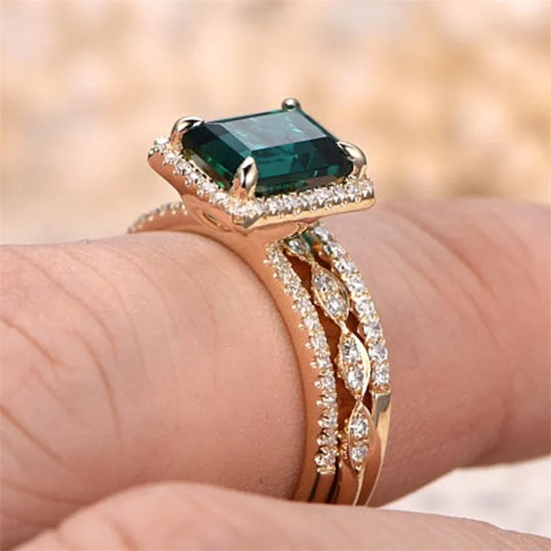 

ensemble de 2 pieces de cristal carre vert, bagues de fiancailles de mariee, bandes de mariage, vente en gros wholesale