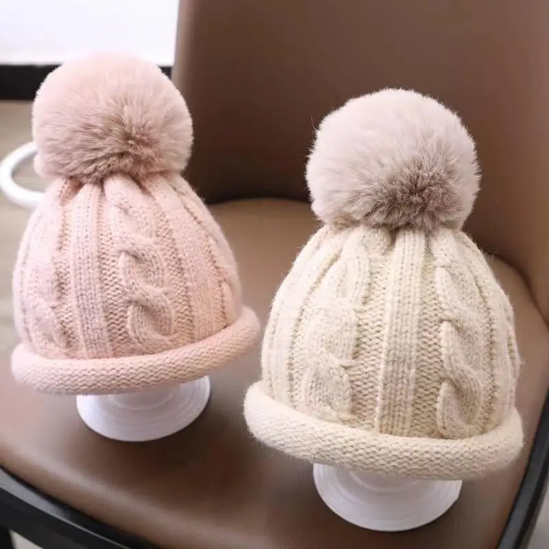 

Вязаные шапки для мальчиков и девочек, новая модная Толстая шапка с милыми мячиками, милые аксессуары для малышей, детская зимняя шапка, Дет...