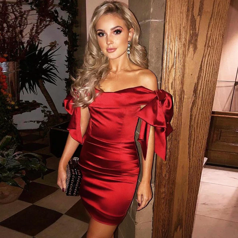 Женское платье футляр с вырезом лодочкой модельное дизайнерское вечернее в