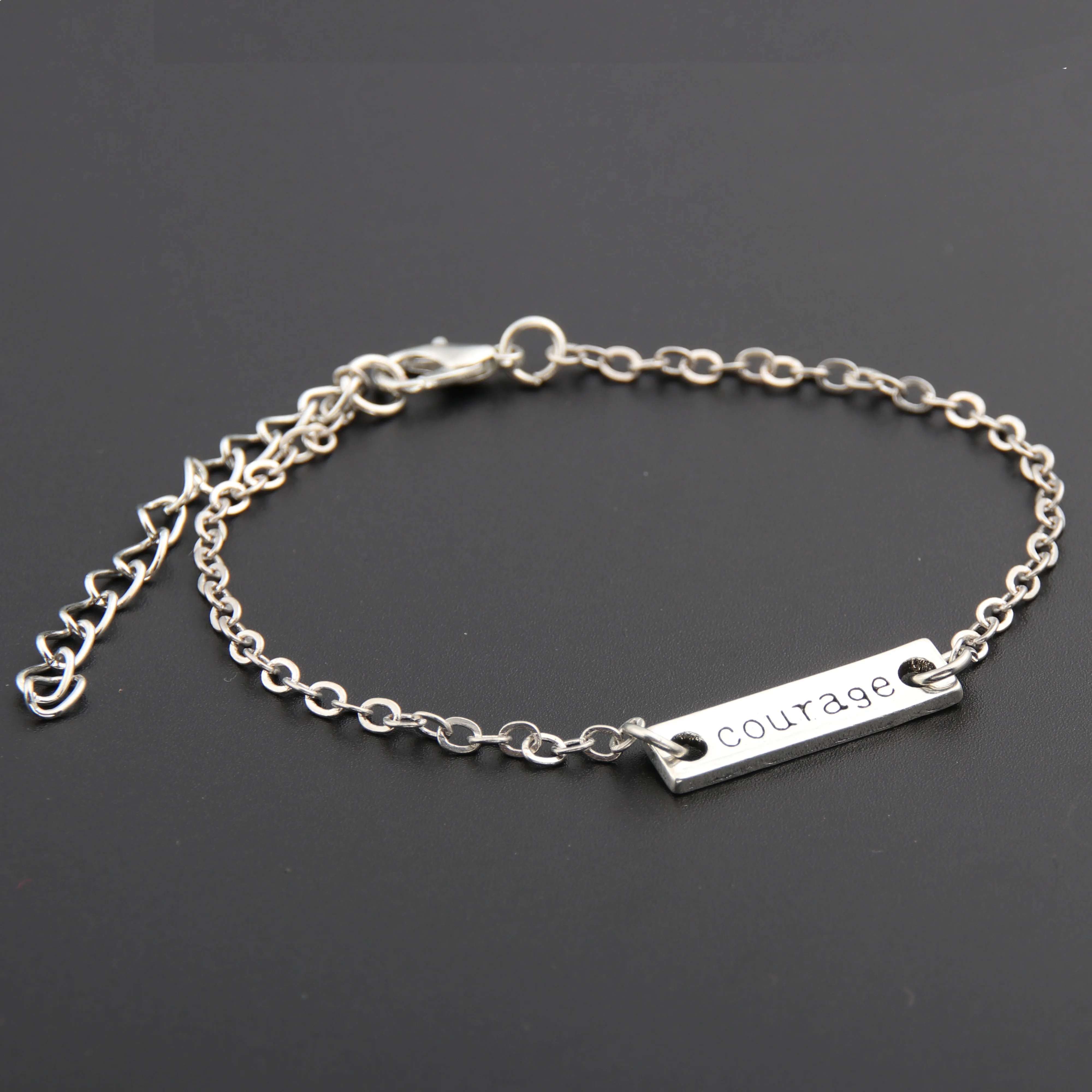 1 шт. серебряный цвет отвага слова шармы браслеты звенья цепи женщин подарок