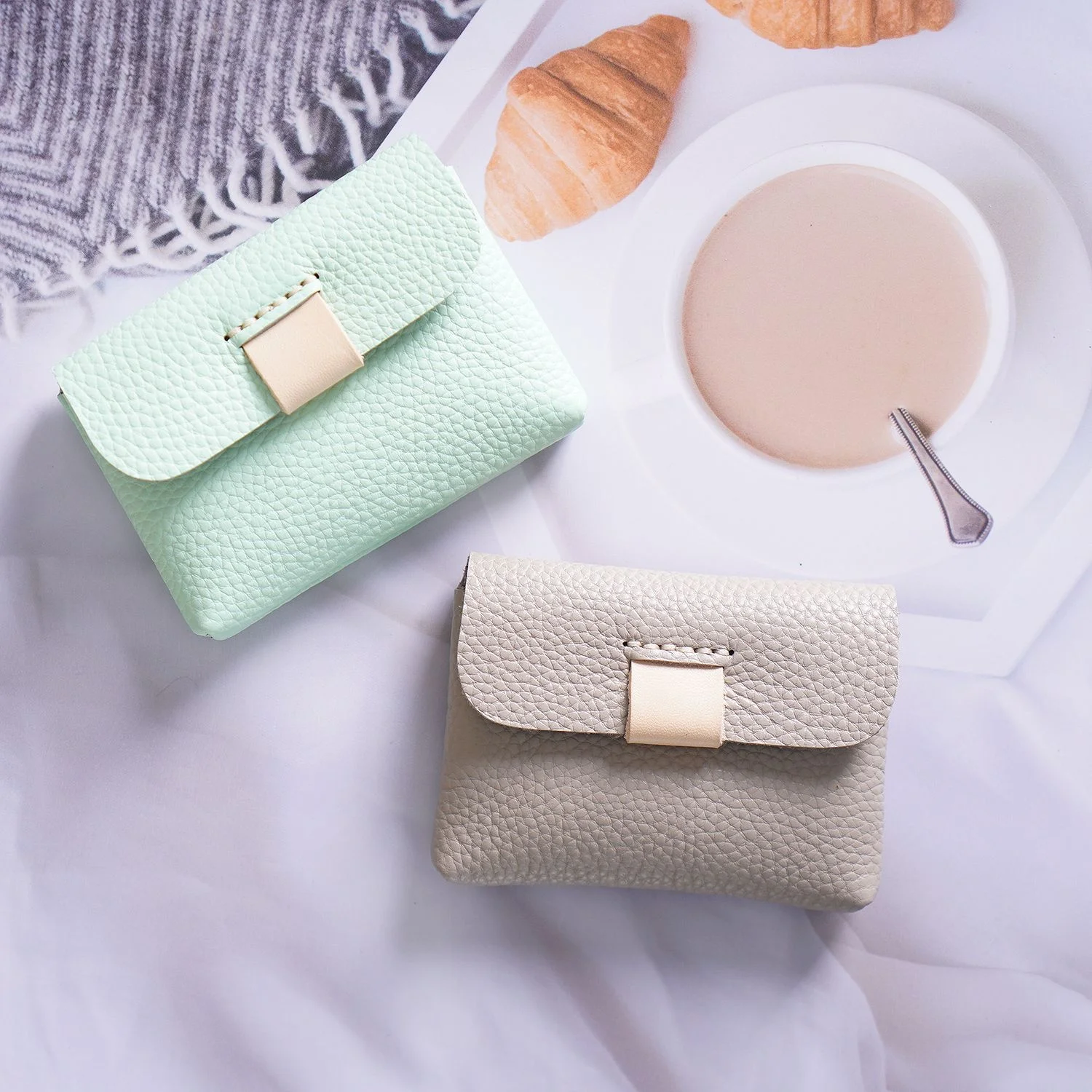 Кошелек из натуральной кожи с отделением для карт и монет |