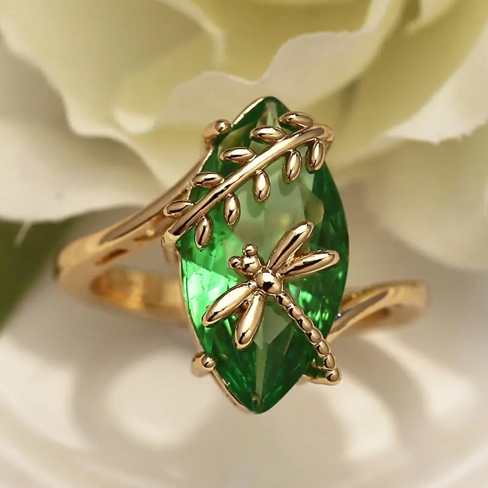 

Dragonfly Olive Green Ring Fashion All-match Trend Jewelry Green Stone Oval Ring