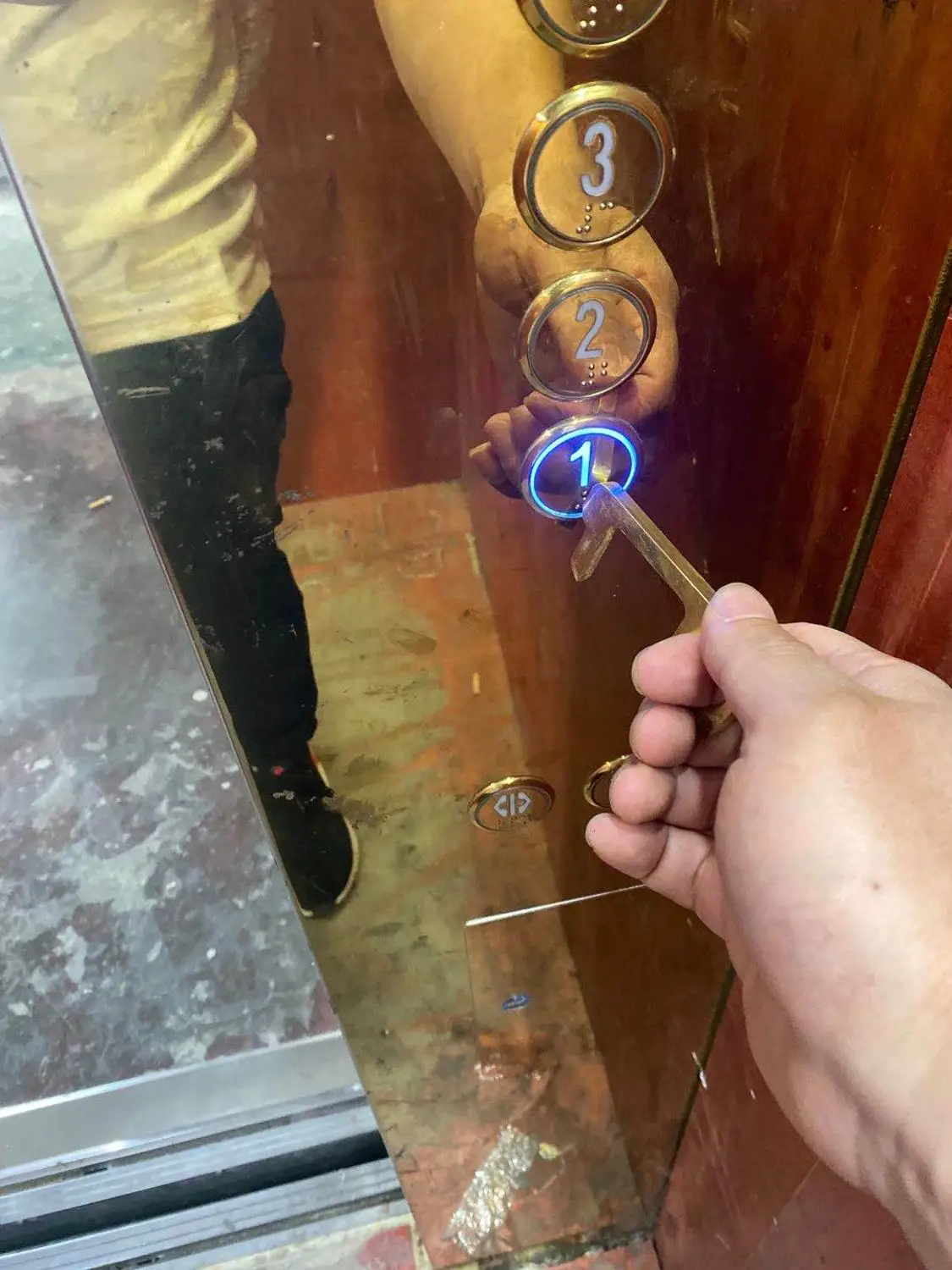 Гигиена ручная Антимикробная латунь EDC открывалка двери и стилус|Бытовые