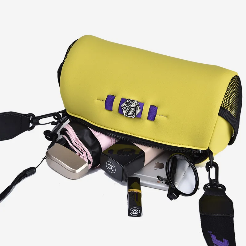 

2019 Fashion Sports Shoulder Bag Female Simple Cylinder Pillow Bag Slung Wide Shoulder Strap Shoulder Bag Ladies Clutch Bag