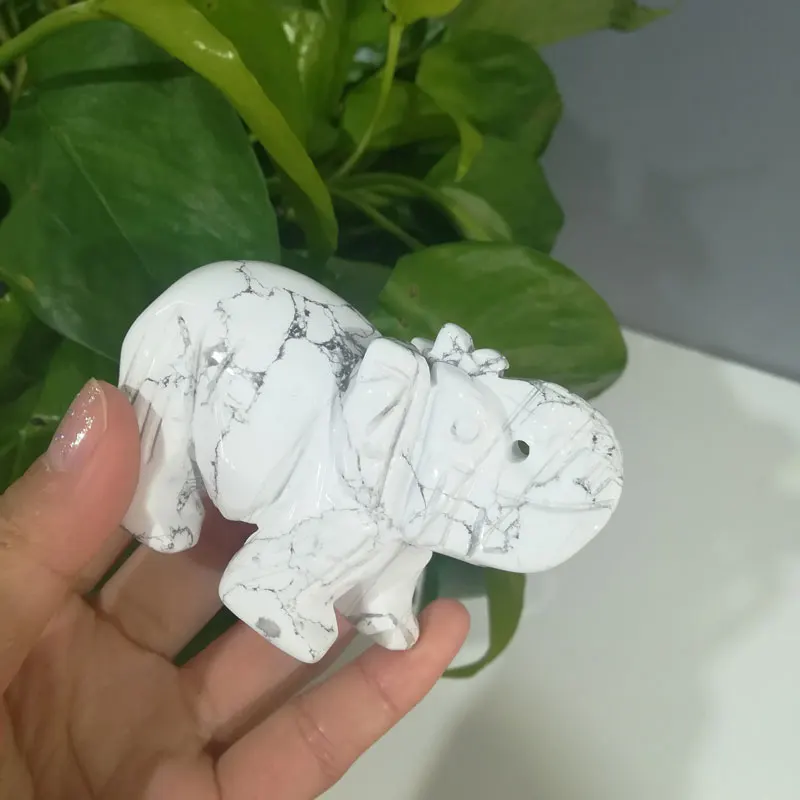 Фигурка животного из натурального опала Howlite с кристаллами 3 дюйма|Камни| |