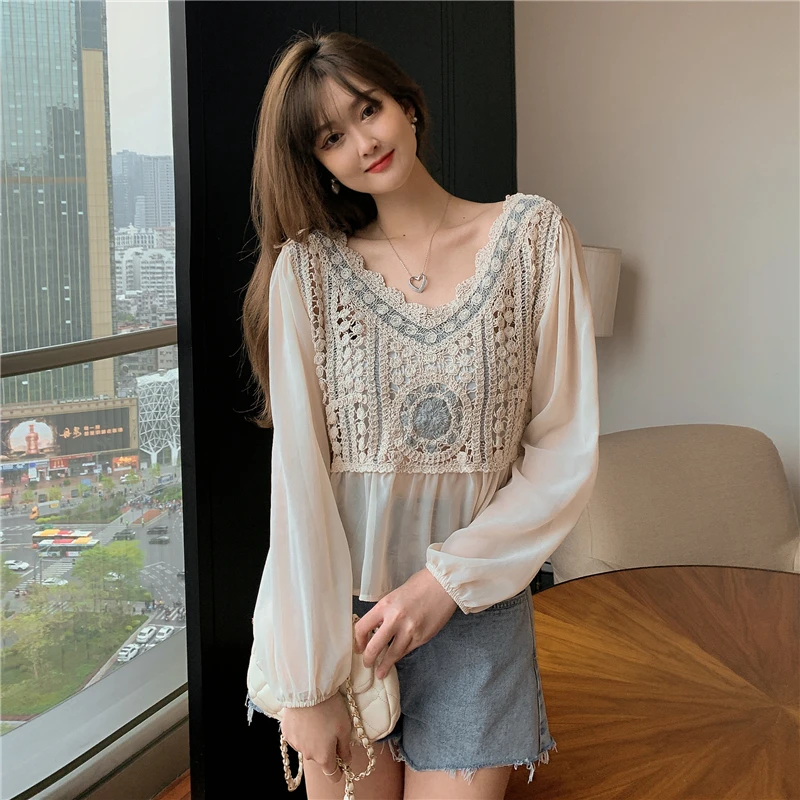 

2021 summer new V-neck crochet stitching chiffon lace hollow blouse knitted long-sleeved top