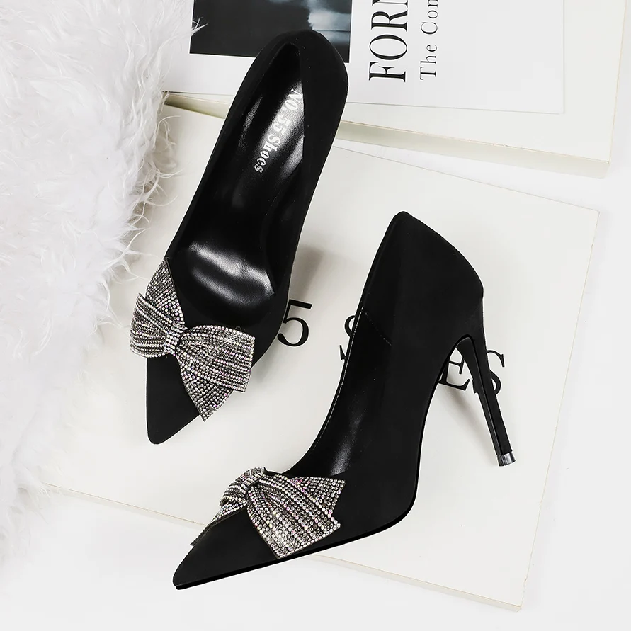

2020 New Korean Sweet High Heel Stiletto High Heel Shallow Mouth Pointed Suede Bowknot Women's Shoes Wedding Shoes