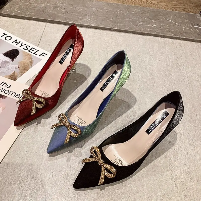 

XIXIYIPIN Luxury Rhinestone Bow Discoloration 7cm High Heels Women Shoes Satin Pointed Toe Noble Woman Pumps Summer Office Mules