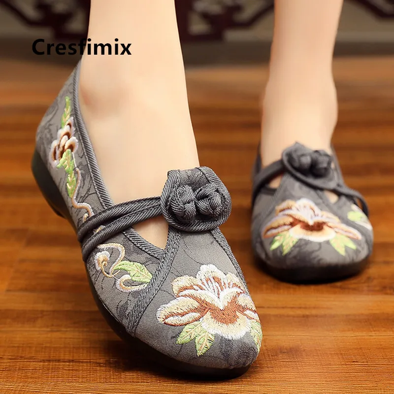 Cresfimix zapatos de mujer women light weight floral embroidery flat shoes for dance summer light weight ballet loafers  a5510