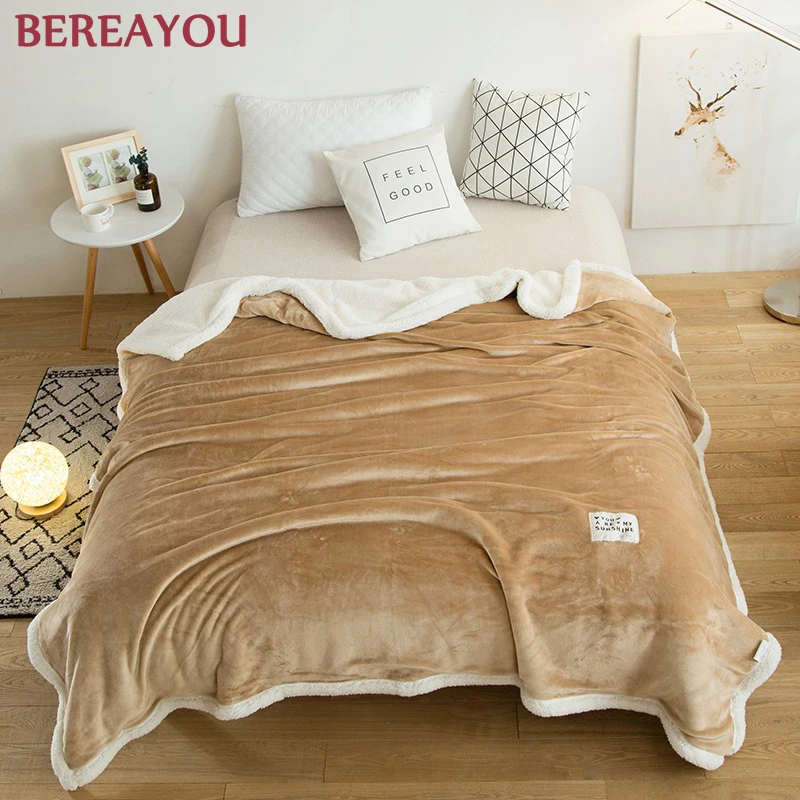 Одеяла из кораллового флиса зимнее плюшевое однотонное утолщенное одеяло