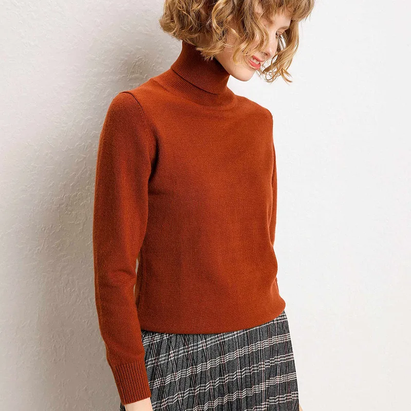 Женский вязаный свитер Sherhure белый облегающий с верблюдом и высоким воротником