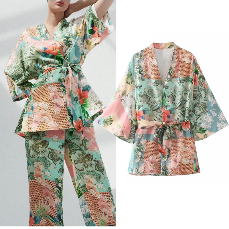 

Za Kimono Women Blouse Patchwork Print Short Kimono Woman Summer 2021 Beach Fashion Belt Japanese Style Vintage Blouse