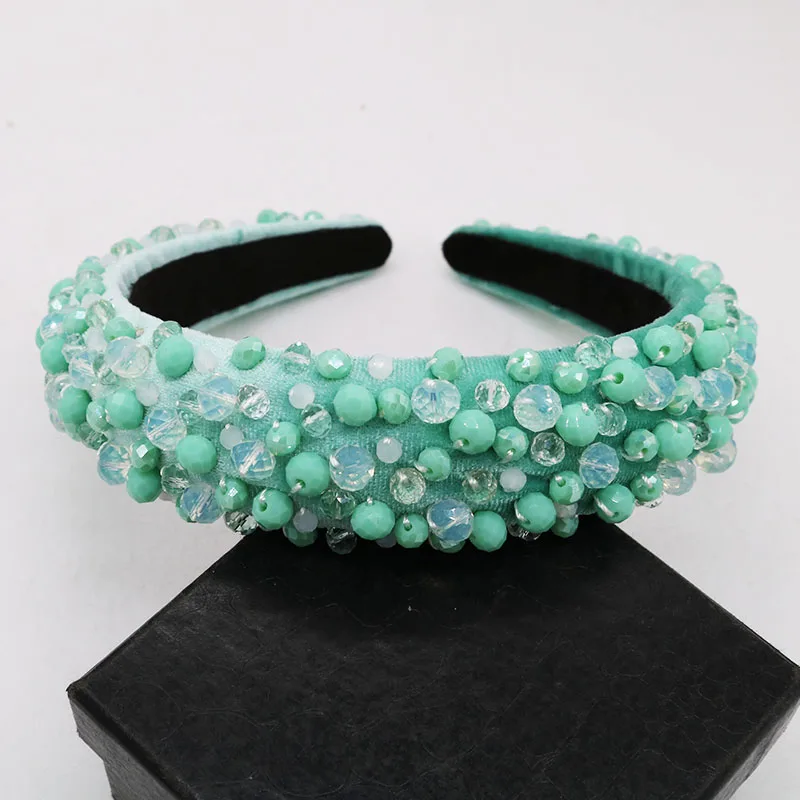 Лента для волос широкая бархатная ручной работы с кристаллами и жемчужинами