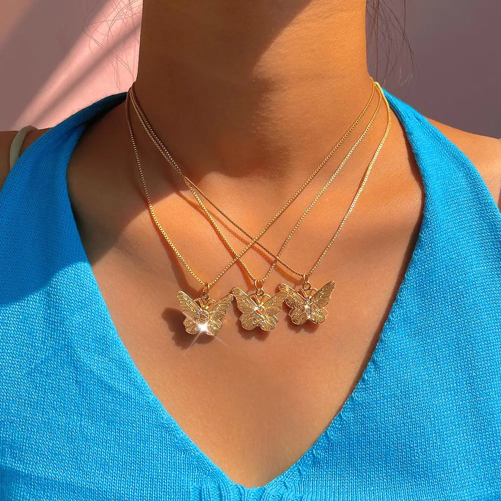 

26A-Z Crystal Letter Gold Color Butterfly Pendant Clavicle Chain Necklace For Women Trendy New Choker Necklace Boho Jewelry Gift