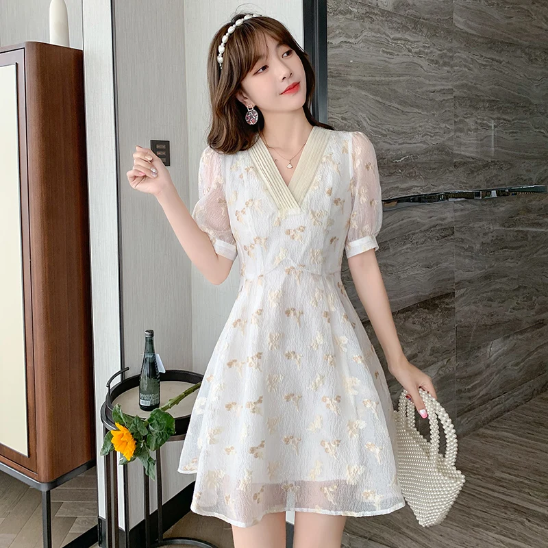 

Han edition v-neck show thin spot broken flower skirt summer new fashion women's clothing French platycodon grandiflorum dress