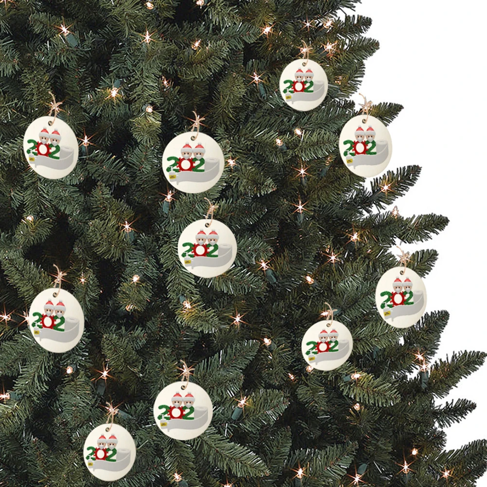 

2020 New Year Christmas Pendant Decor for Home DIY Personalized 2 Persons Survived Family Wooden Model Christmas Ornament