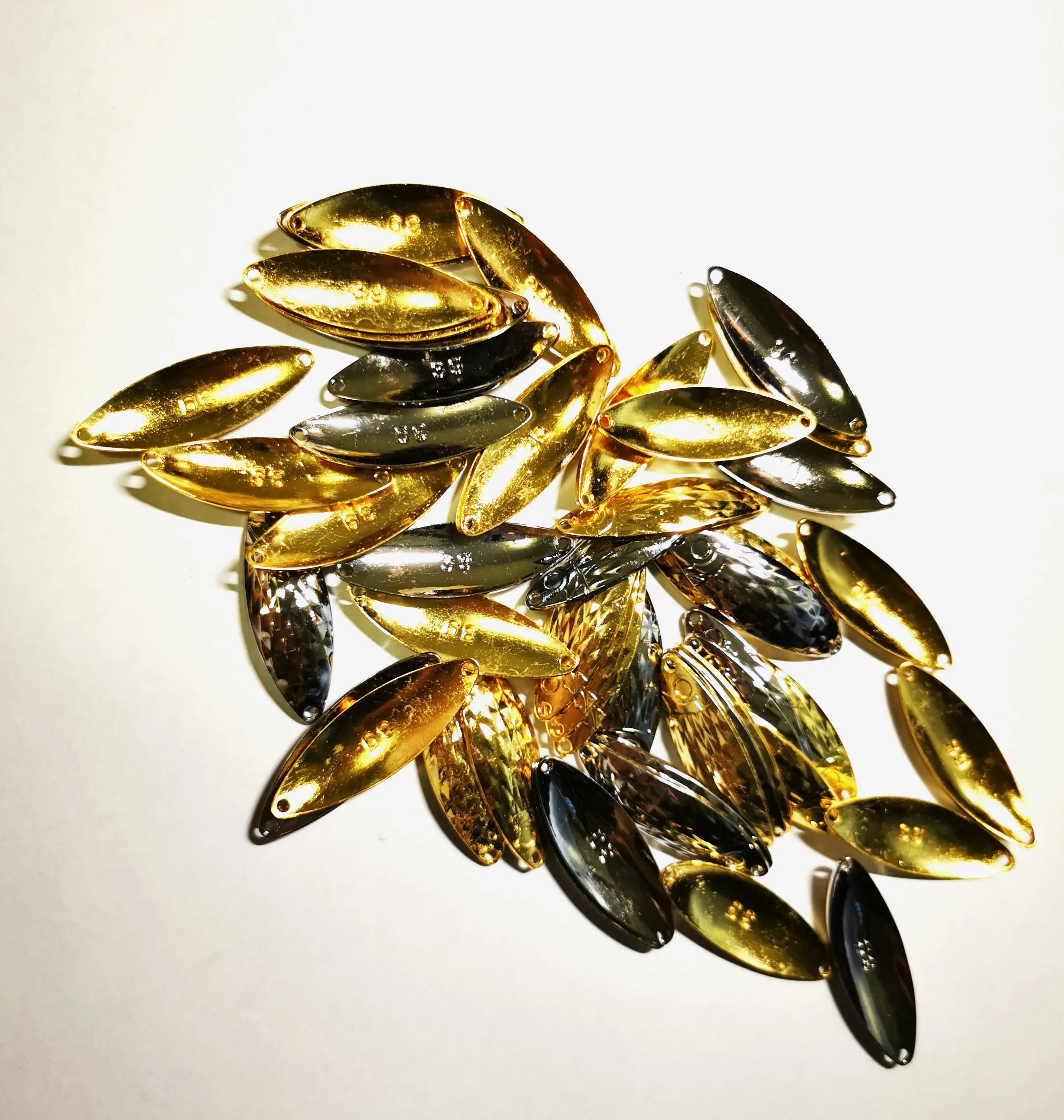 50 шт. оптом смешанная рыболовная ложка приманка без крючка приманки 2 г ~ 20